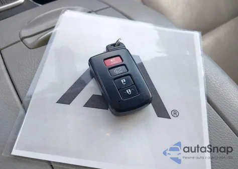 2015 Toyota Highlander Limited Platinum V6 z USA, uszkodzony, nr VIN 5TDYKRFH6FS117070